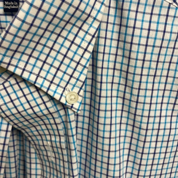 Button down shirt - Picture 3 of 4